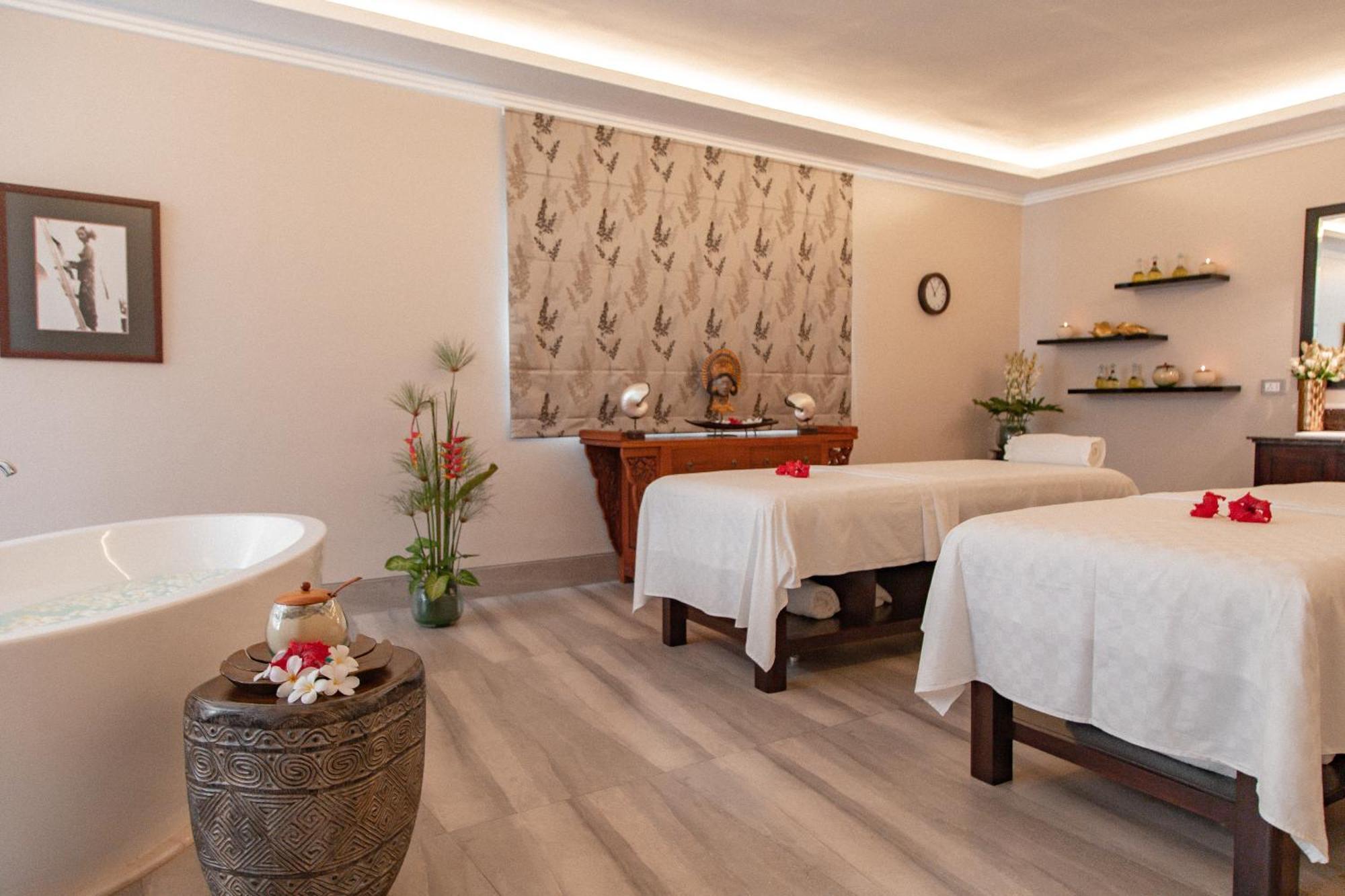 Cascades Suites Убуд Экстерьер фото
